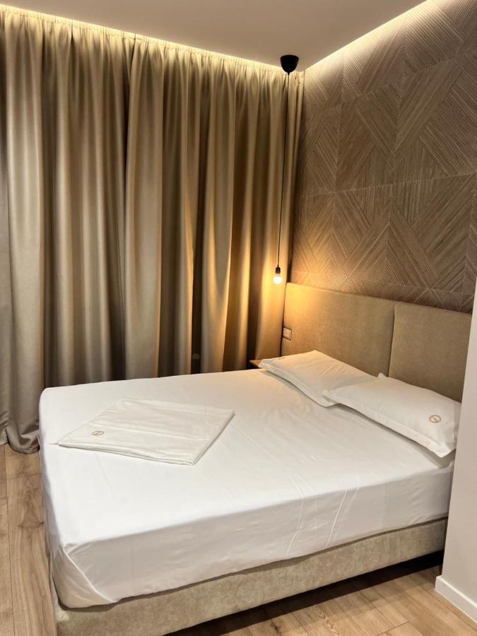 Hotel Enzo & Blloku *