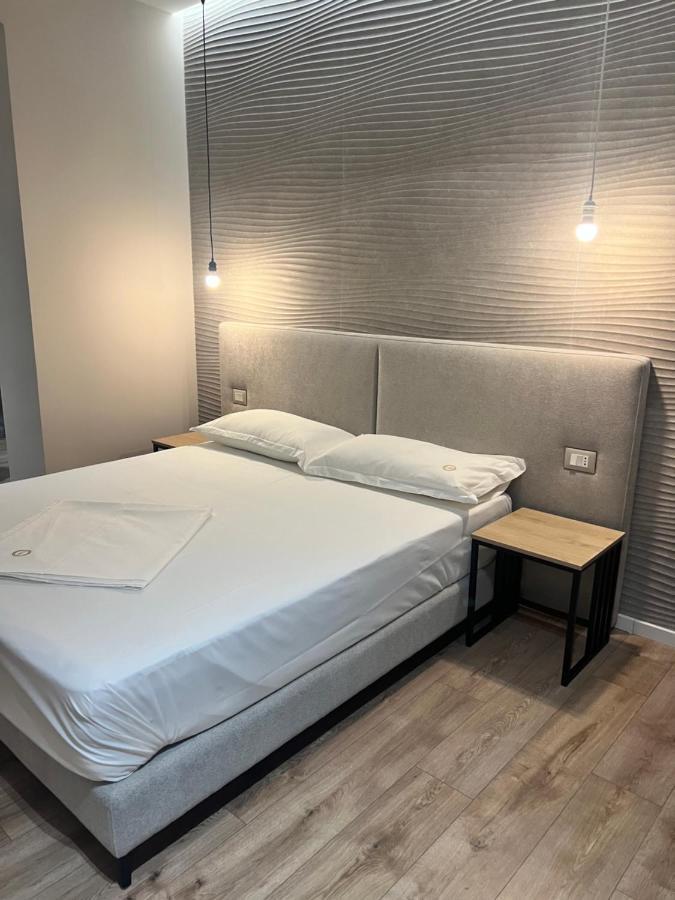 Hotel Enzo & Blloku *